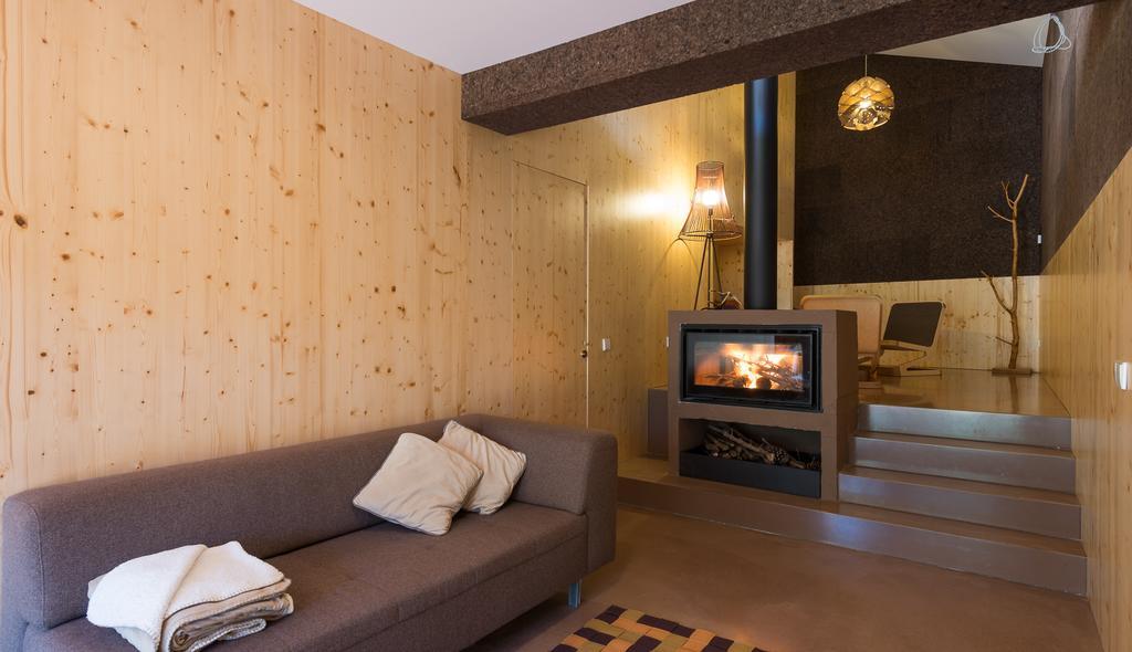 Vale Do Ninho Nature Houses Ferraria de São João Habitación foto